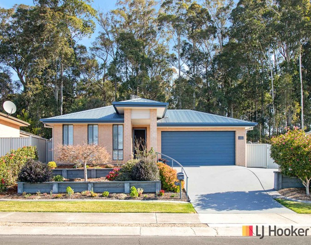 17 Luks Way, Batehaven NSW 2536