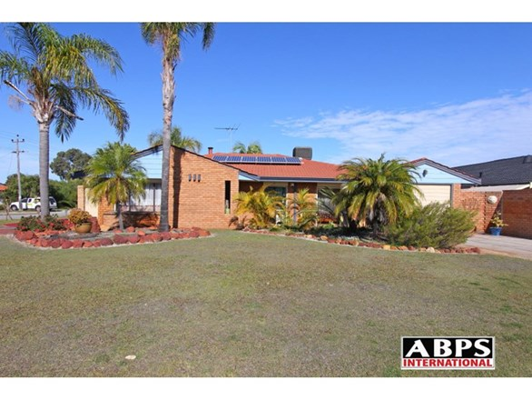 22 Nicholson Loop, Bateman WA 6150