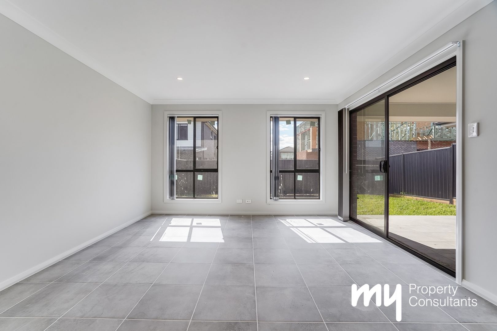 44 Heffernan Street, Catherine Field NSW 2557, Image 2