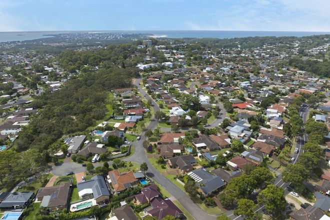 Picture of 2/3 Robert Place, BATEAU BAY NSW 2261