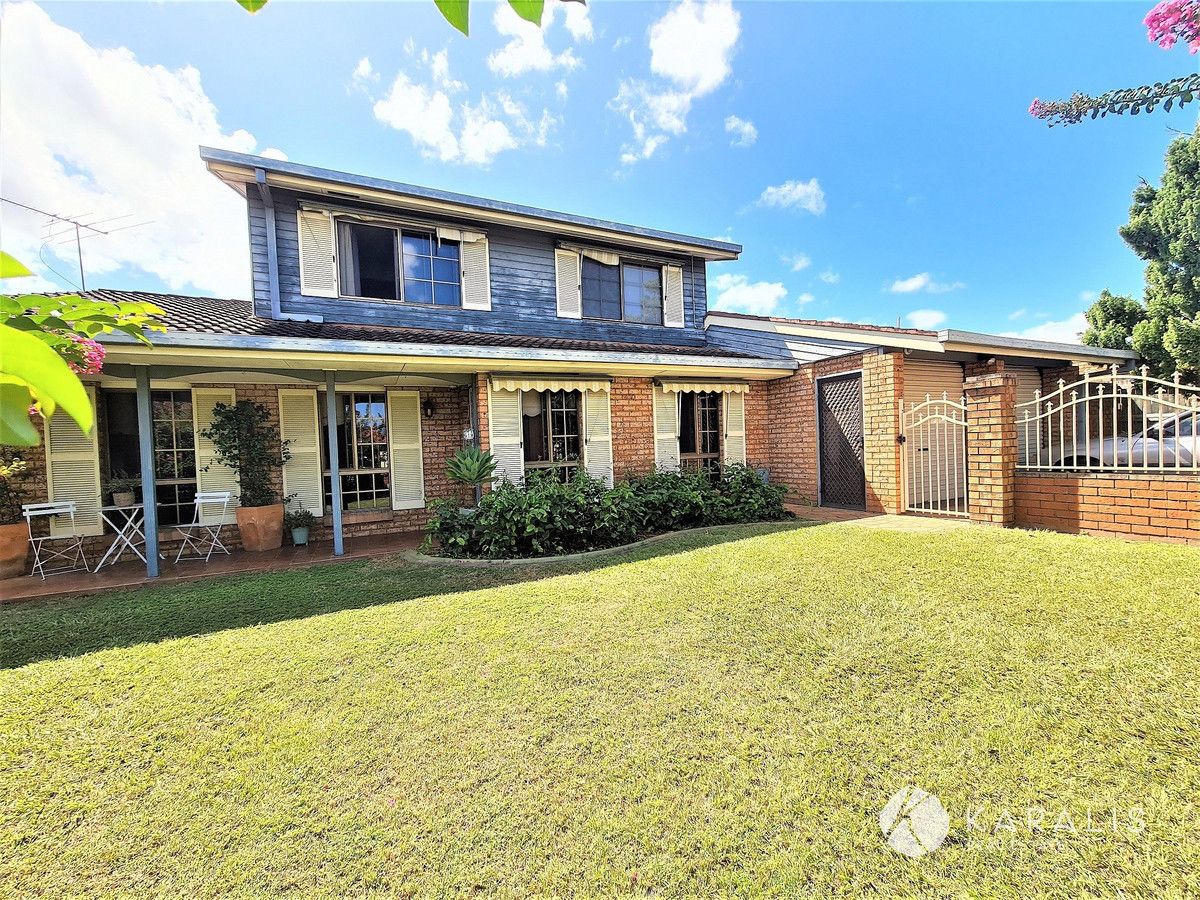 3 bedrooms House in 126 Pinelands Road SUNNYBANK HILLS QLD, 4109