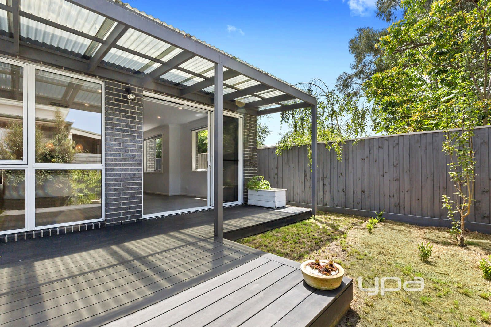 11 Clovelly Avenue, Rosebud VIC 3939, Image 0