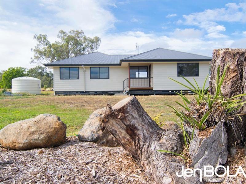 19 Hustons Place, Dalby QLD 4405, Image 0