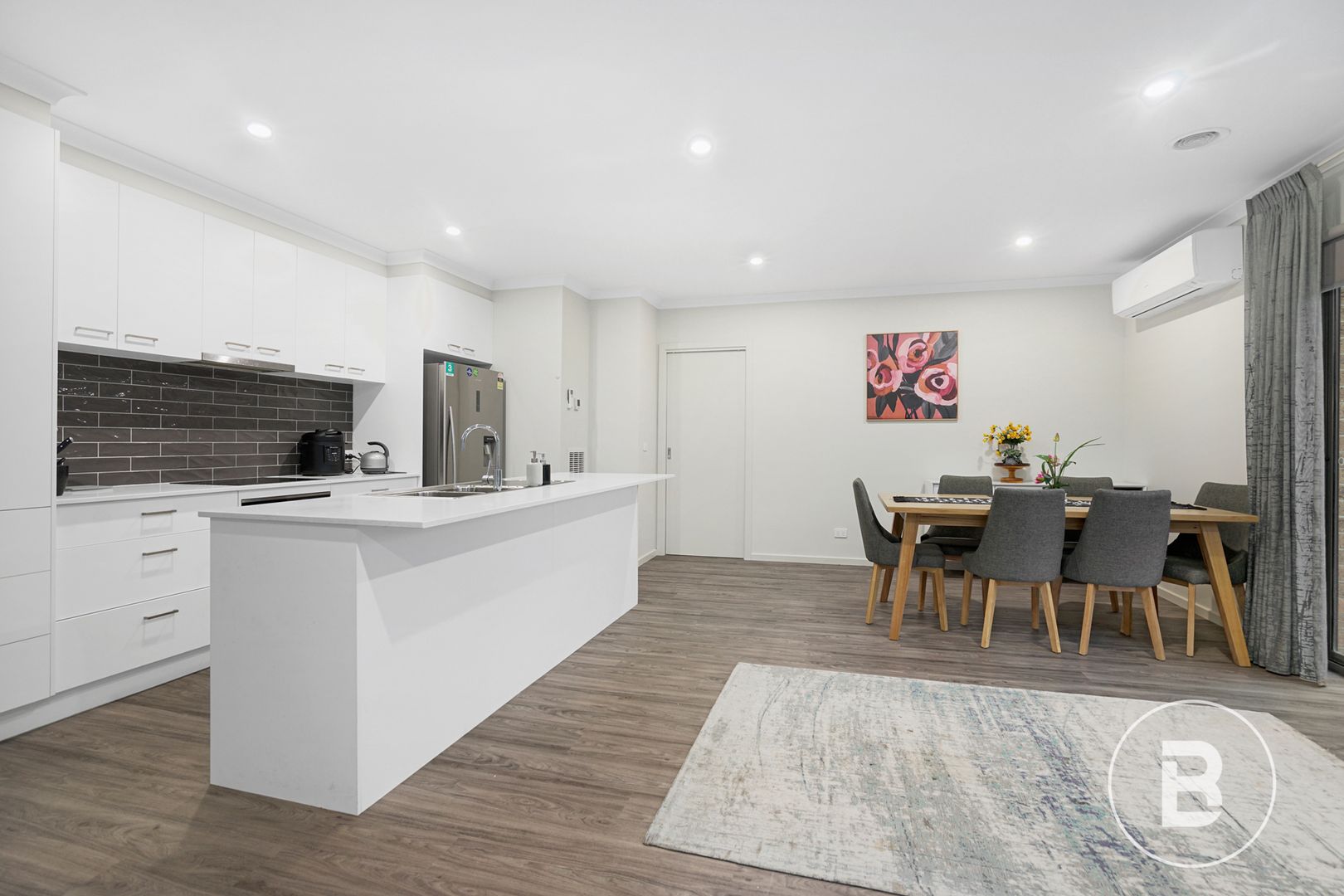 8 Kitchen Court, Ballarat North VIC 3350 Domain