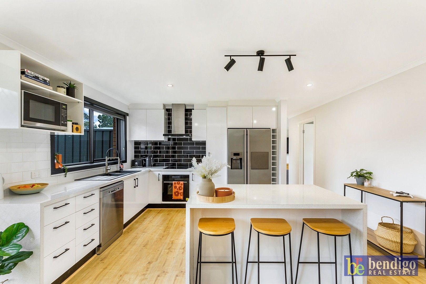 3 bedrooms House in 2 Hasker Ct STRATHDALE VIC, 3550