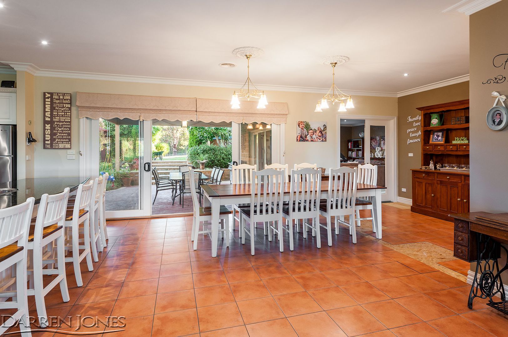 37 Bosco Drive, Eden Park VIC 3757, Image 2