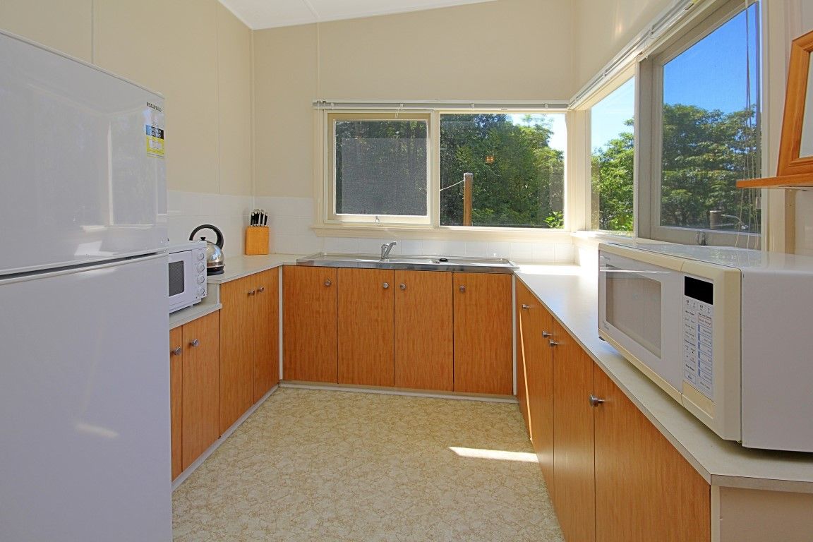 17 Carr Street, DEPOT BEACH NSW 2536, Image 2