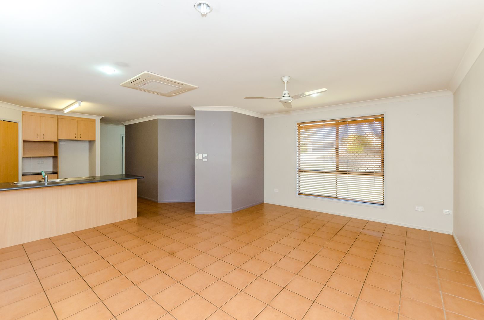 34 Col Brown Avenue, Clinton QLD 4680, Image 2