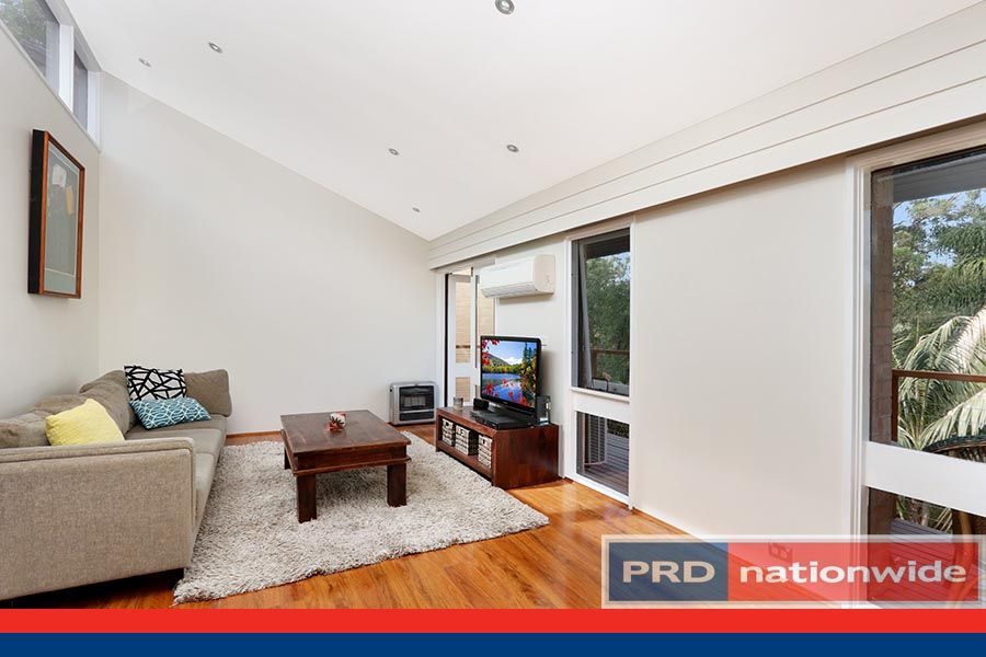 2/37A Yarran Road, Oatley NSW 2223, Image 1