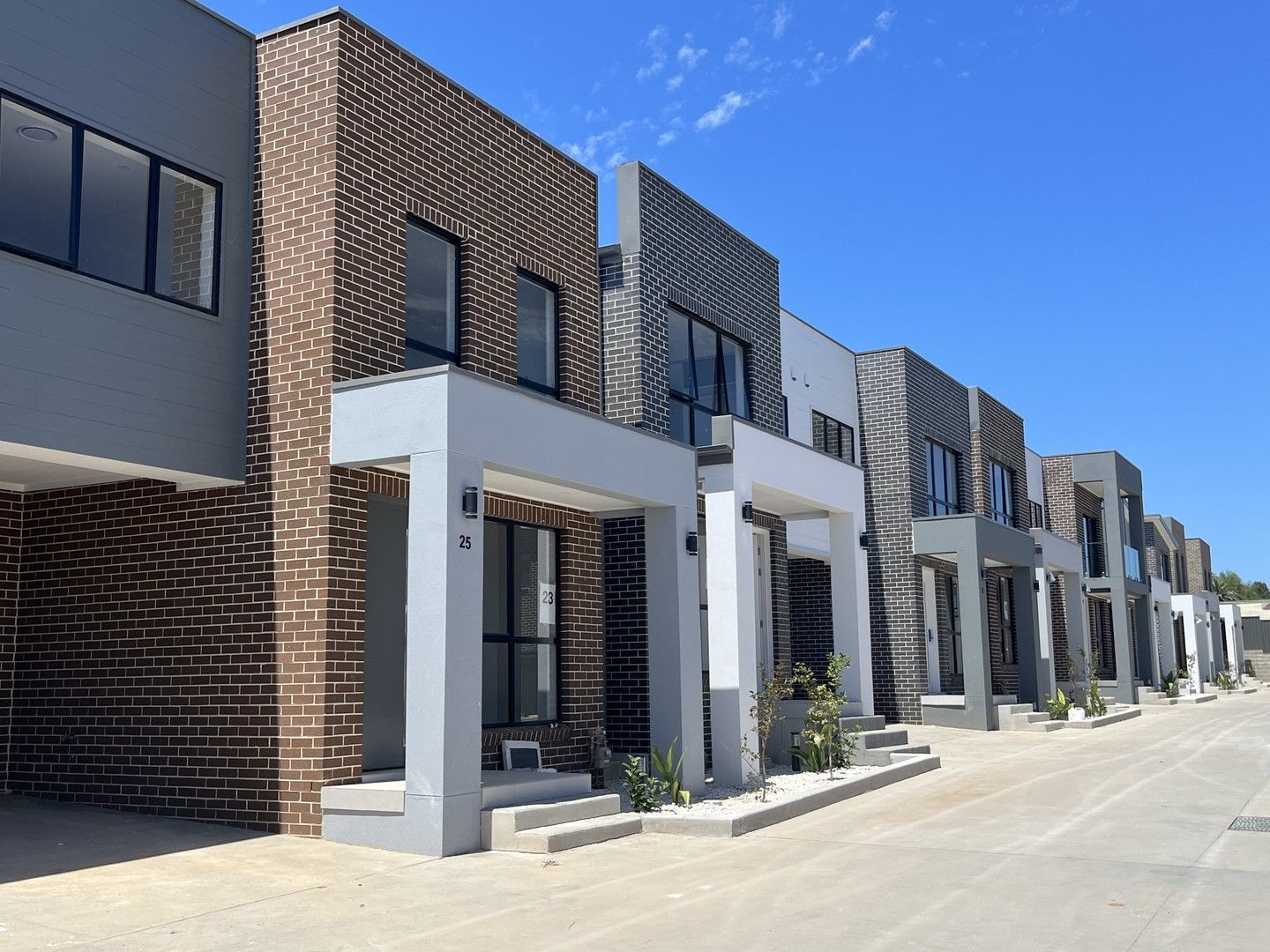 4 bedrooms Townhouse in CALL BHARGAV TO BOOK YOUR INSPECTION SCHOFIELDS NSW, 2762