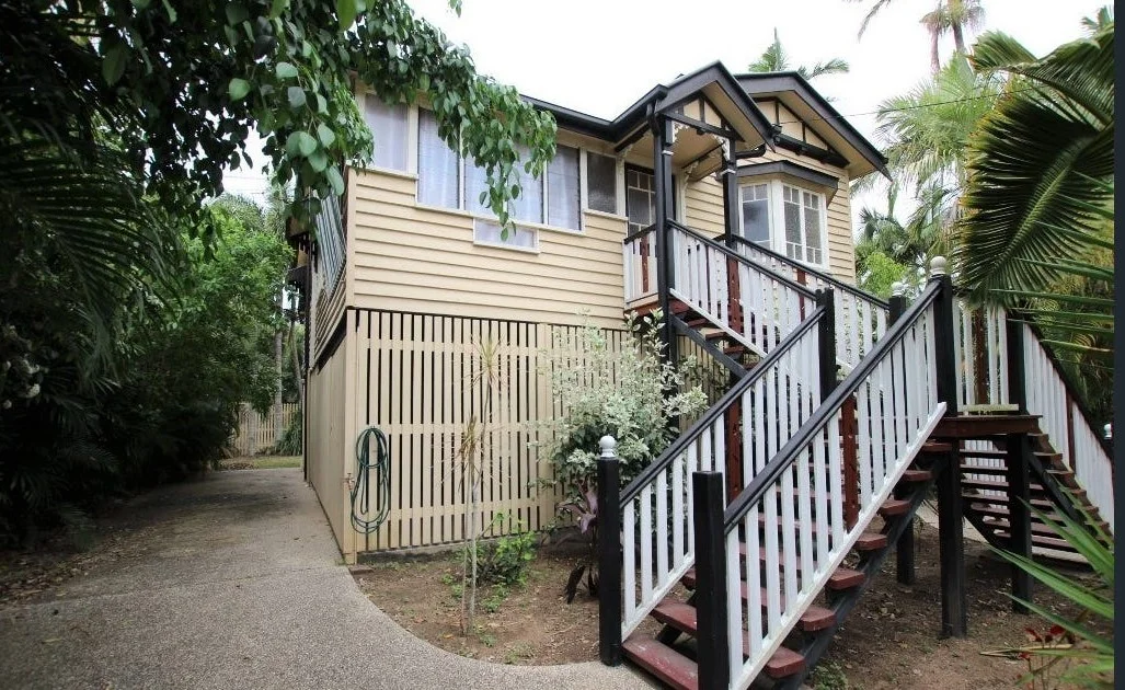 8 Beaton St, West Mackay QLD 4740