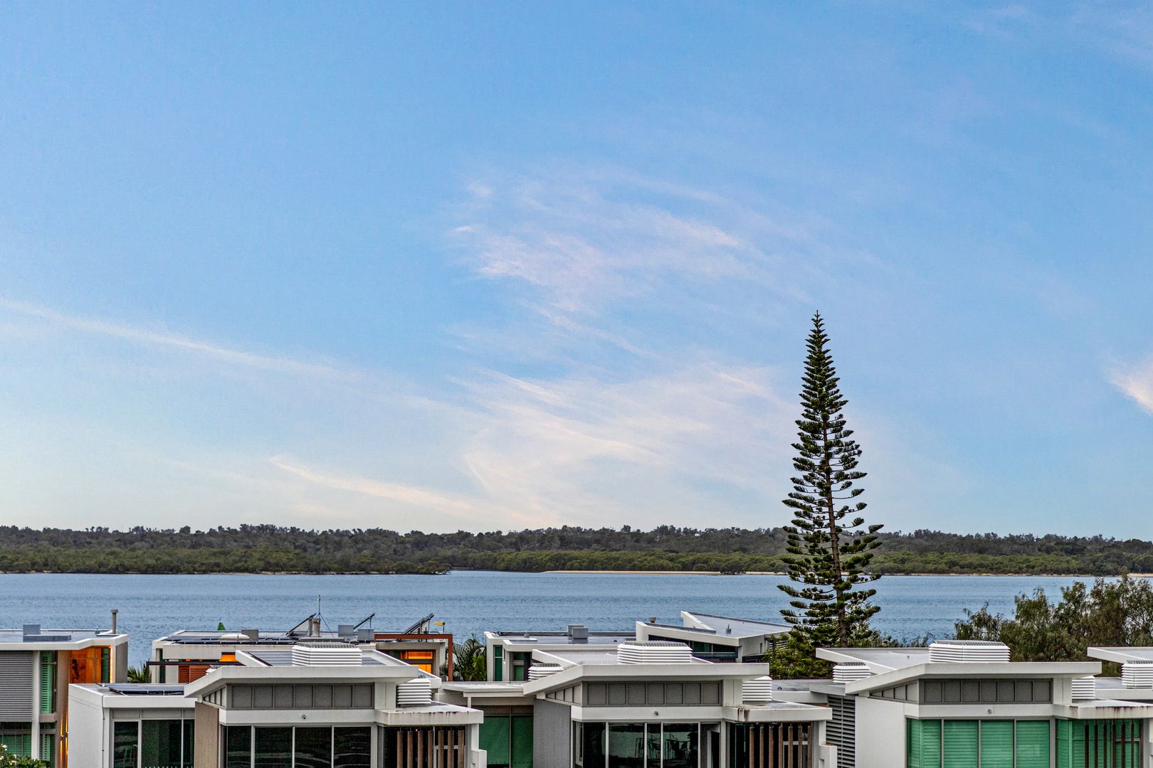 3403 Ephraim Island, Paradise Point QLD 4216, Image 2