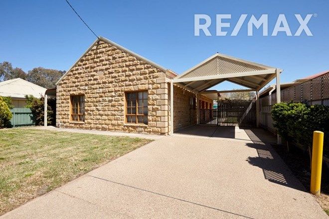 411 Real Estate Properties For Sale In Wagga Wagga Nsw 2650 Domain
