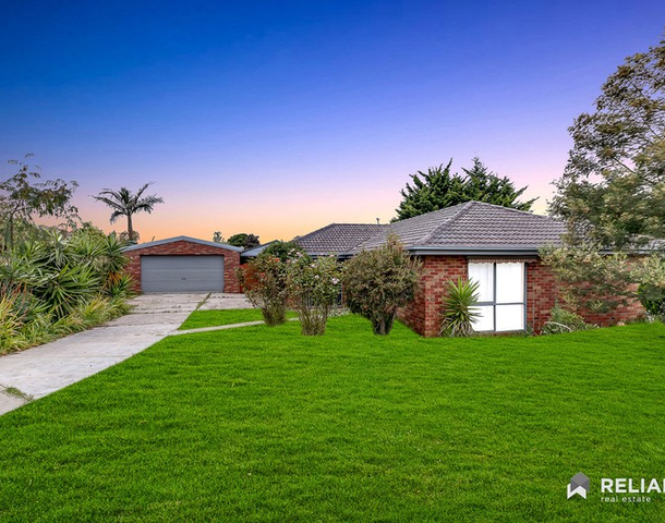 9 Craigmore Place, Melton West VIC 3337