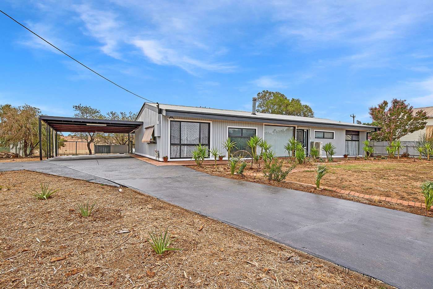 4 bedrooms House in 49 Prince Street JUNEE NSW, 2663