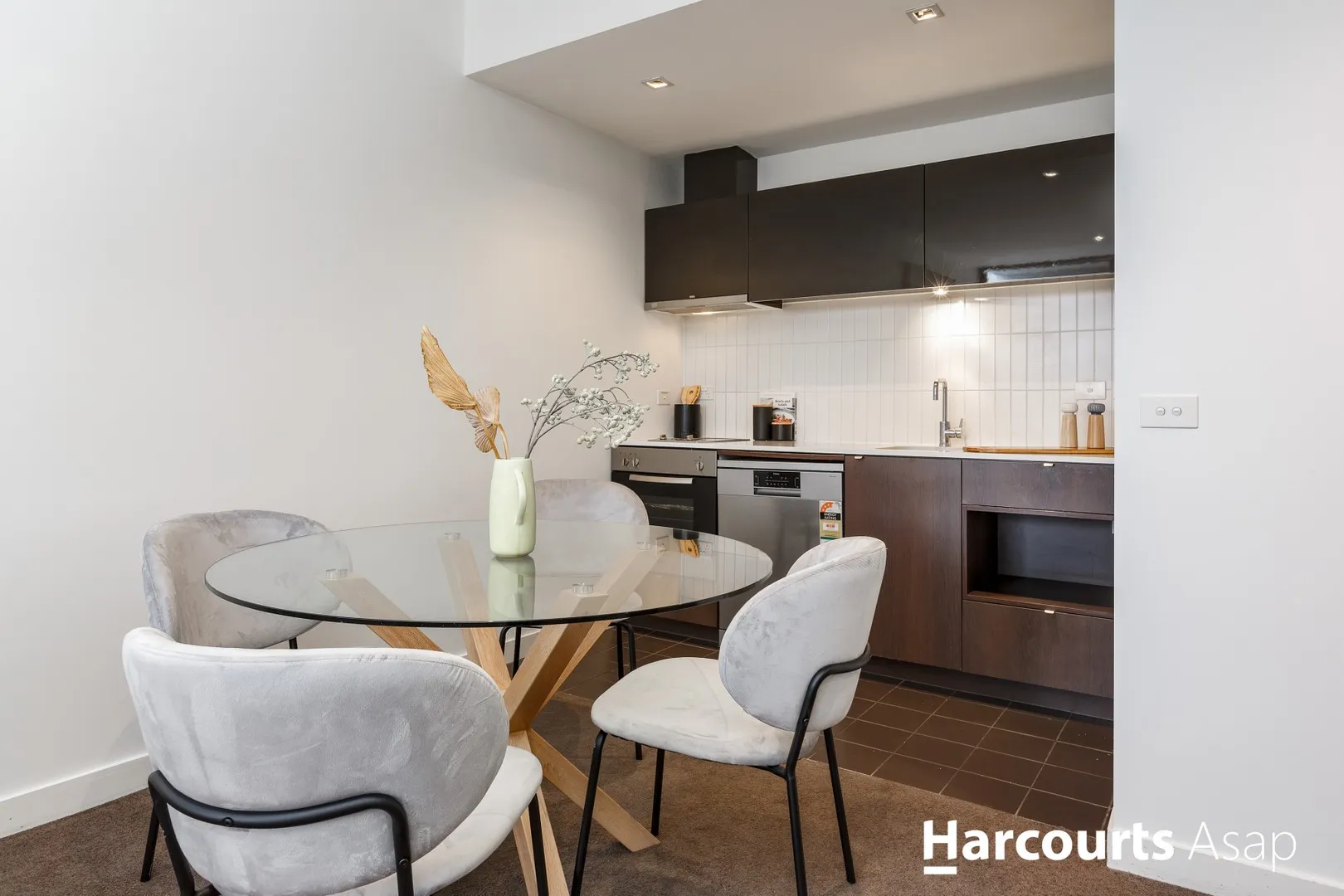 Stylish & Convenient Living in the Heart of Dandenong