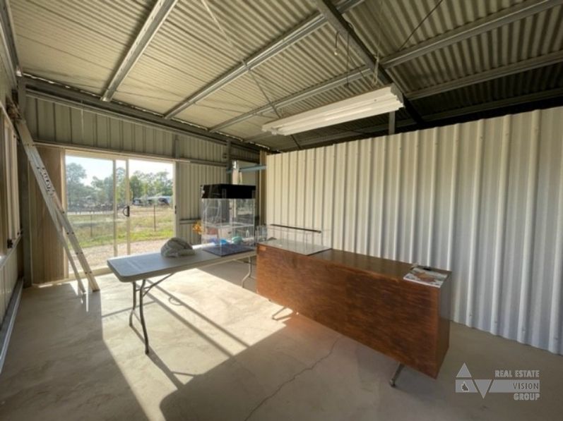 M71083 Sapphire Road, Sapphire QLD 4702, Image 2