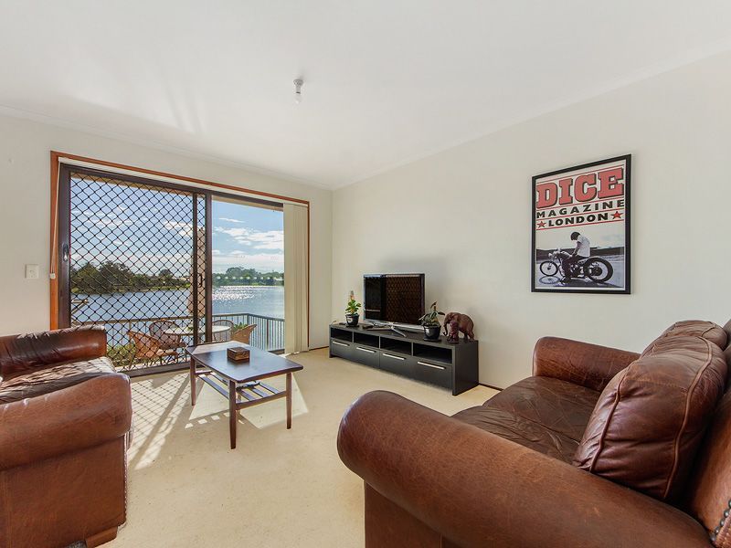 3/7 Barbet Place, Burleigh Waters QLD 4220, Image 2