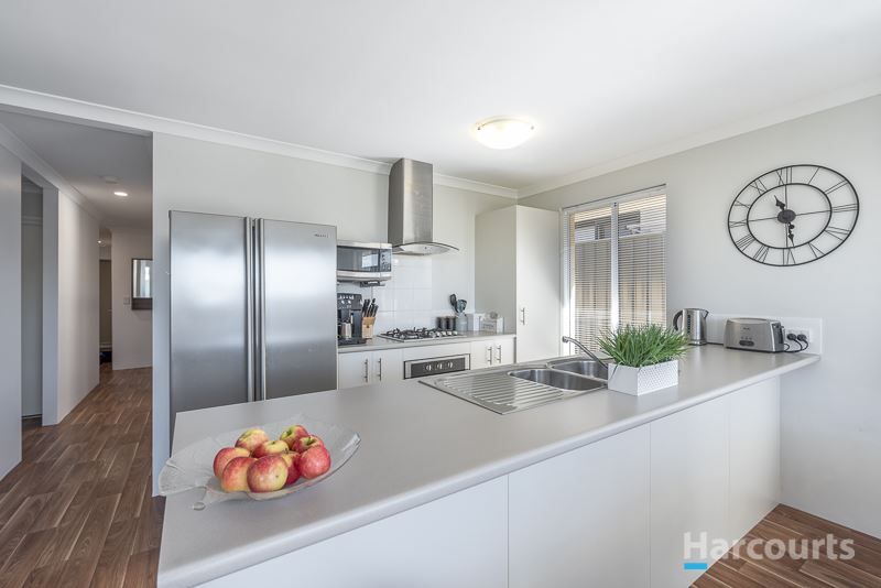 12 Danbulla Loop, Yanchep WA 6035, Image 2