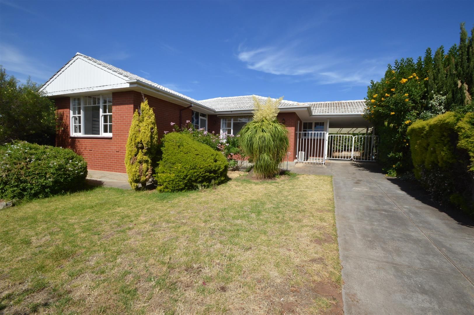 3 bedrooms House in 47 Commercial Road PORT NOARLUNGA SOUTH SA, 5167
