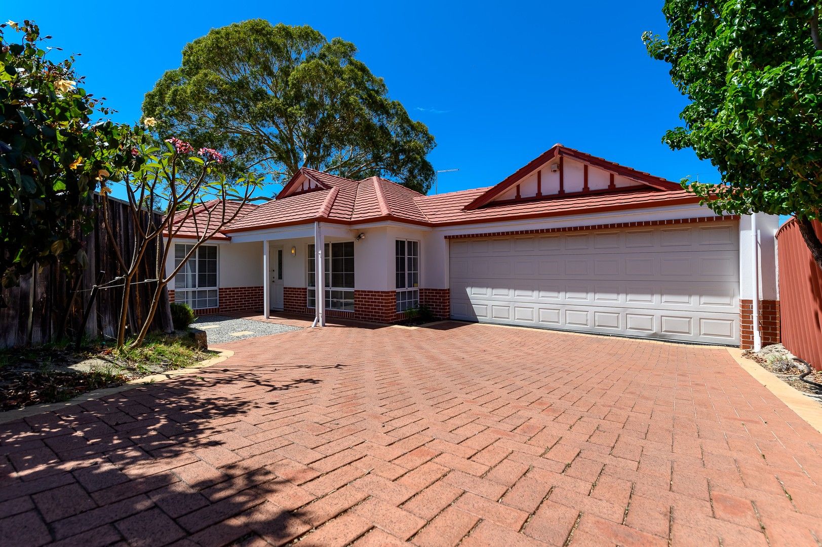 4 bedrooms House in 138A The Strand BEDFORD WA, 6052