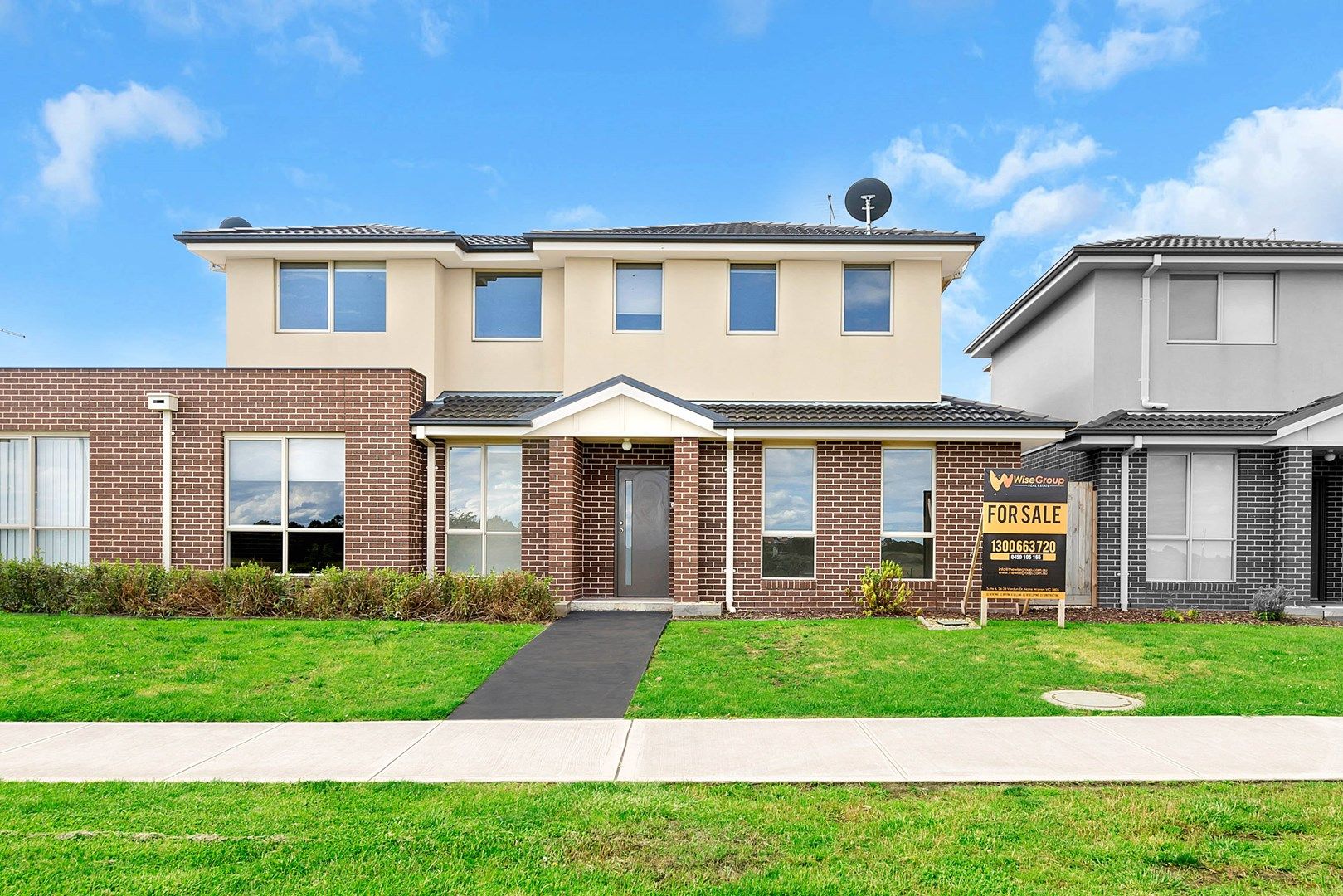 3 bedrooms Townhouse in 2/138 Fleetwood Drive NARRE WARREN VIC, 3805