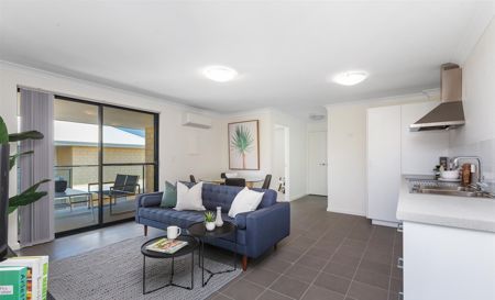 35/18 Whitlock Road, Queens Park WA 6107, Image 0