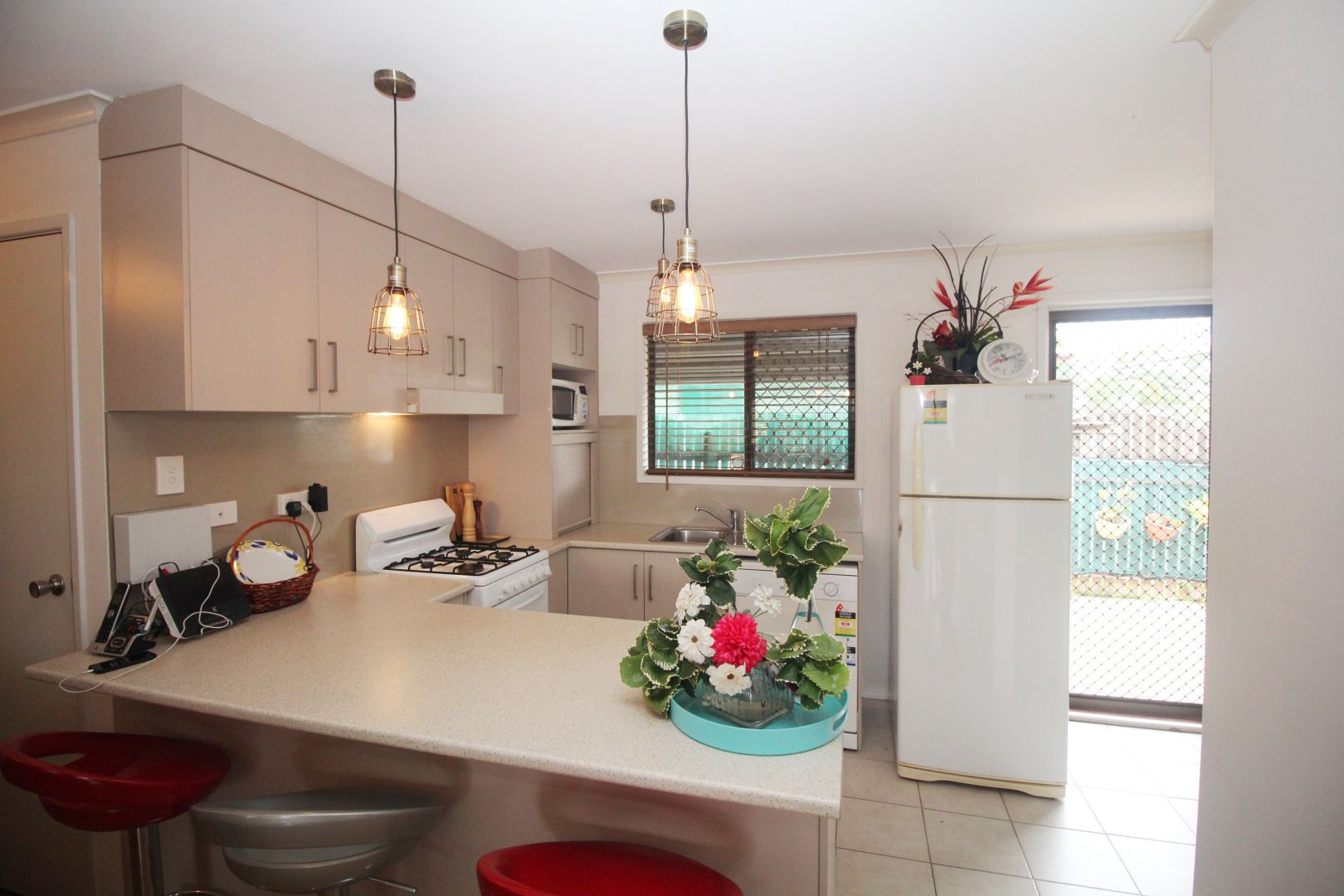 2/36 Railway Avenue, Railway Estate QLD 4810, Image 2