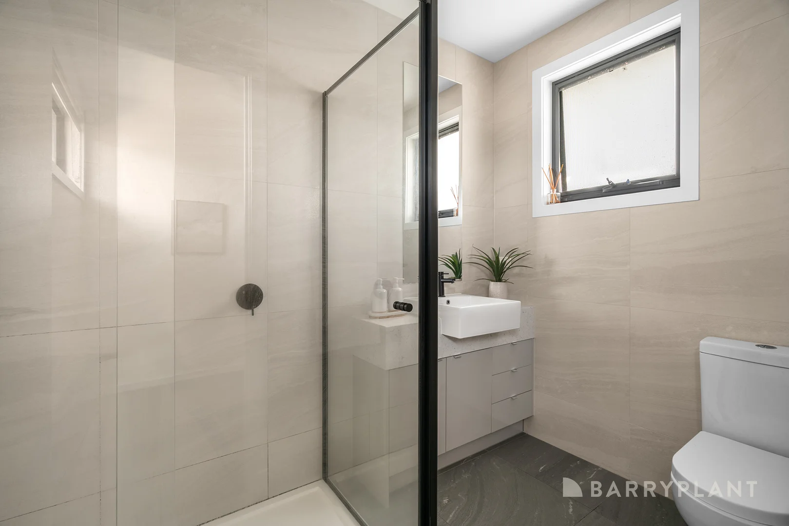 Additional image 9 of 2/2 Croft Crescent, Reservoir VIC 3073