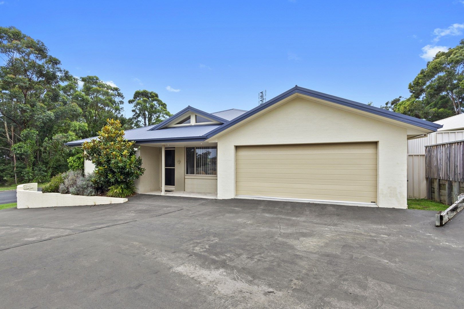 4/63 Leo Drive, Narrawallee NSW 2539, Image 0