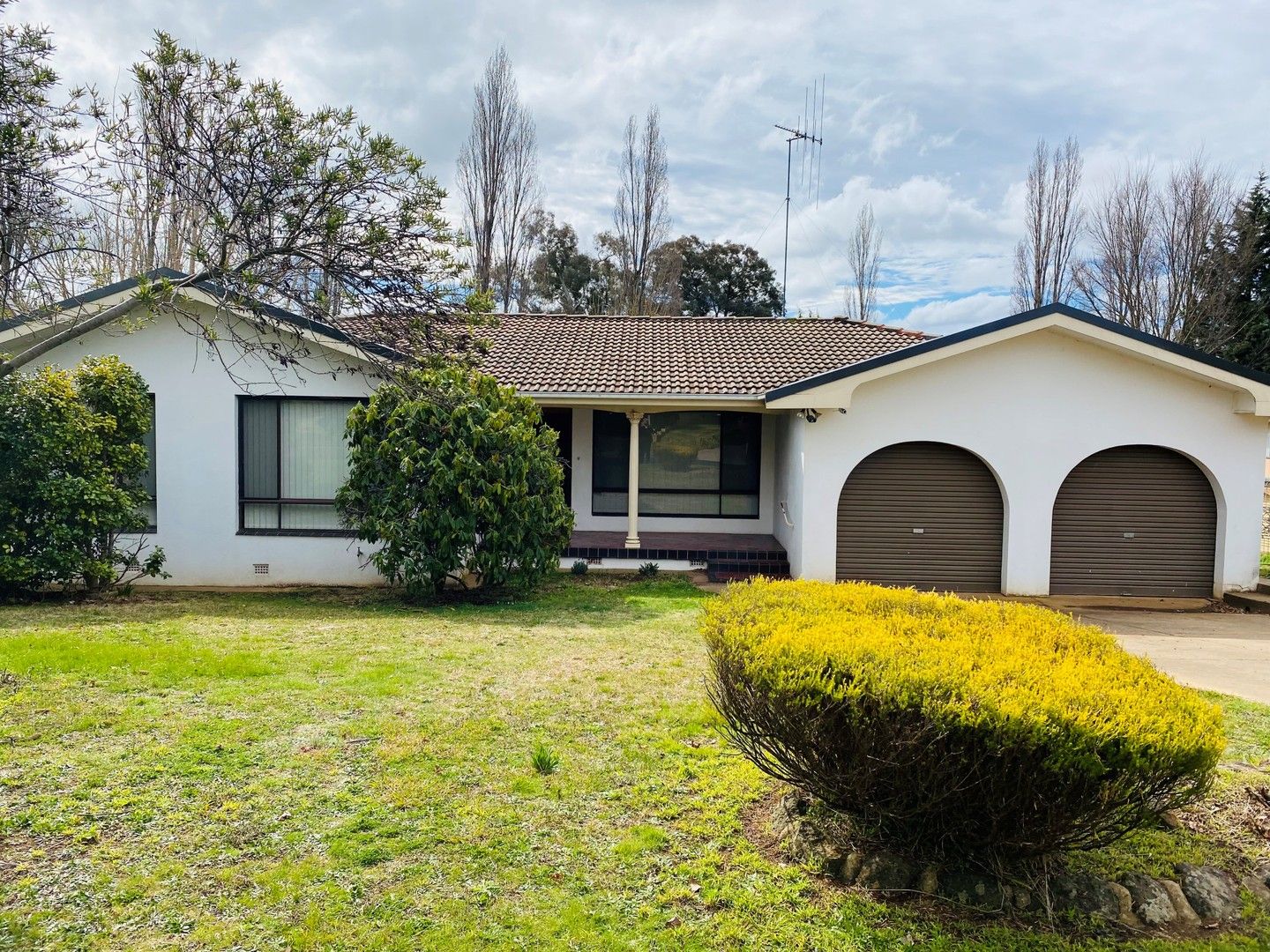 4 bedrooms House in 25 Yarawini Drive ORANGE NSW, 2800