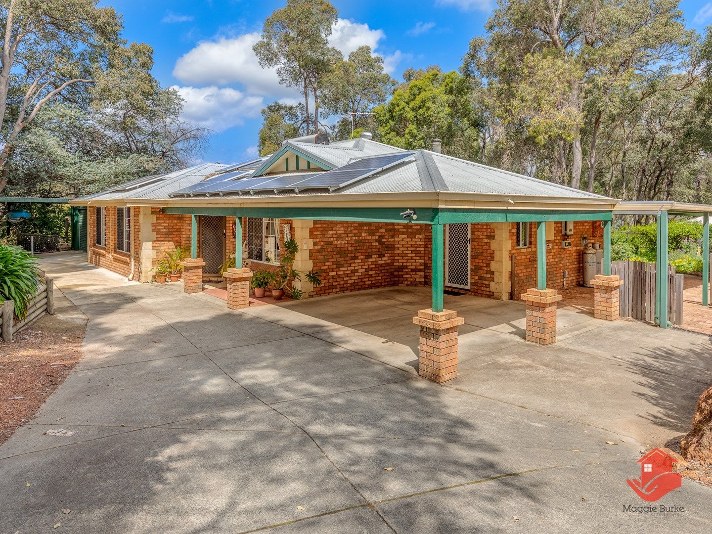 21 Lobelia Street, Roleystone WA 6111, Image 0