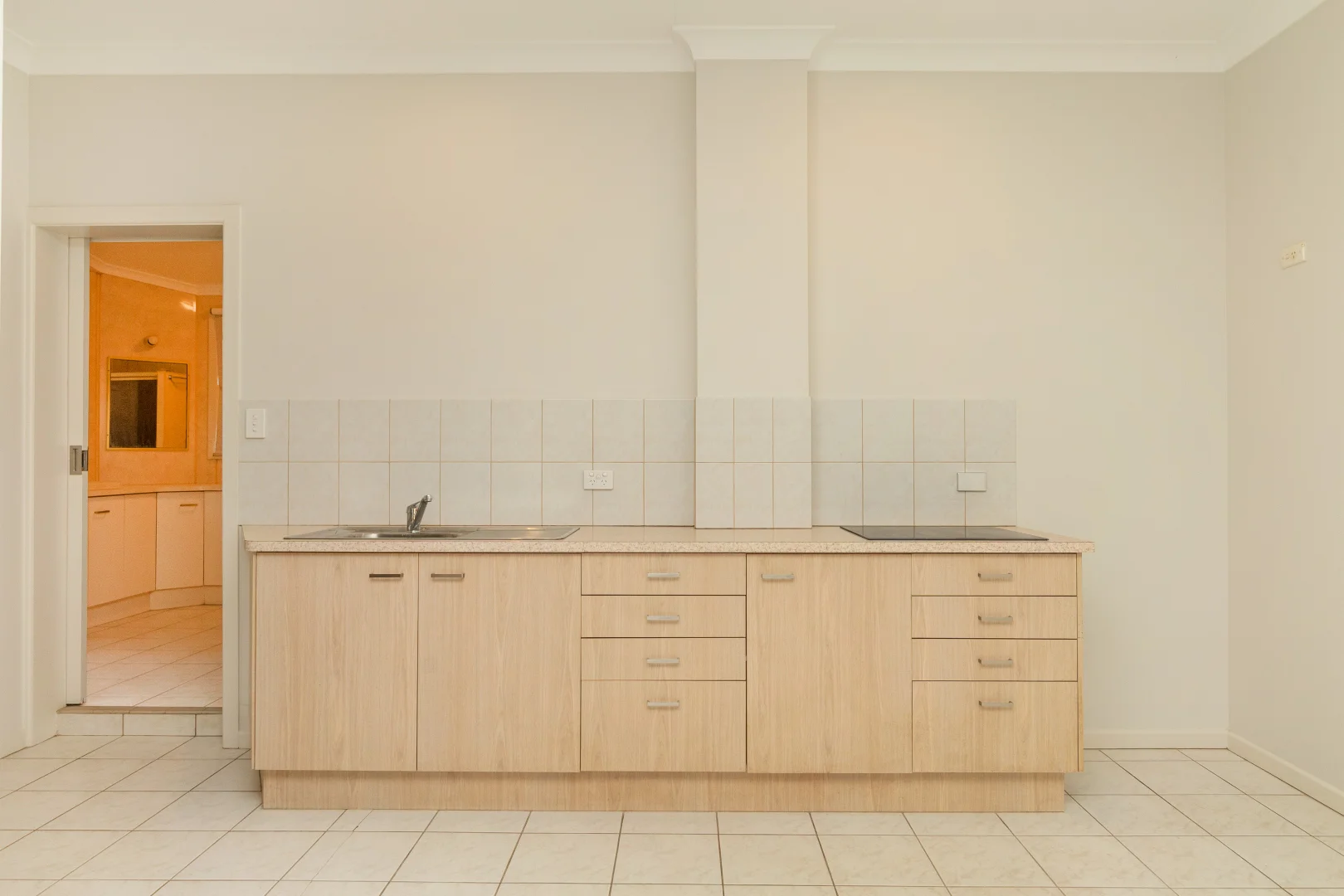 Additional image 3 of 48A Slatyer Avenue, Bundall QLD 4217