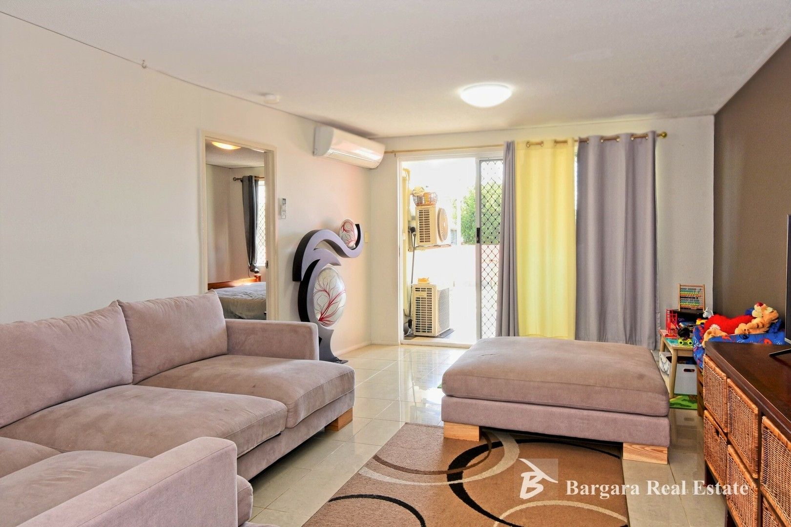 2 bedrooms Apartment / Unit / Flat in Unit 4/5 Whalley St BARGARA QLD, 4670