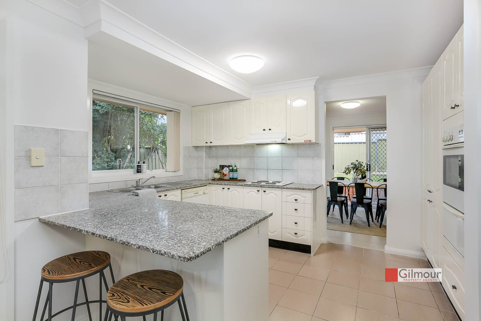 10/28 Cecil Avenue, Castle Hill NSW 2154, Image 2