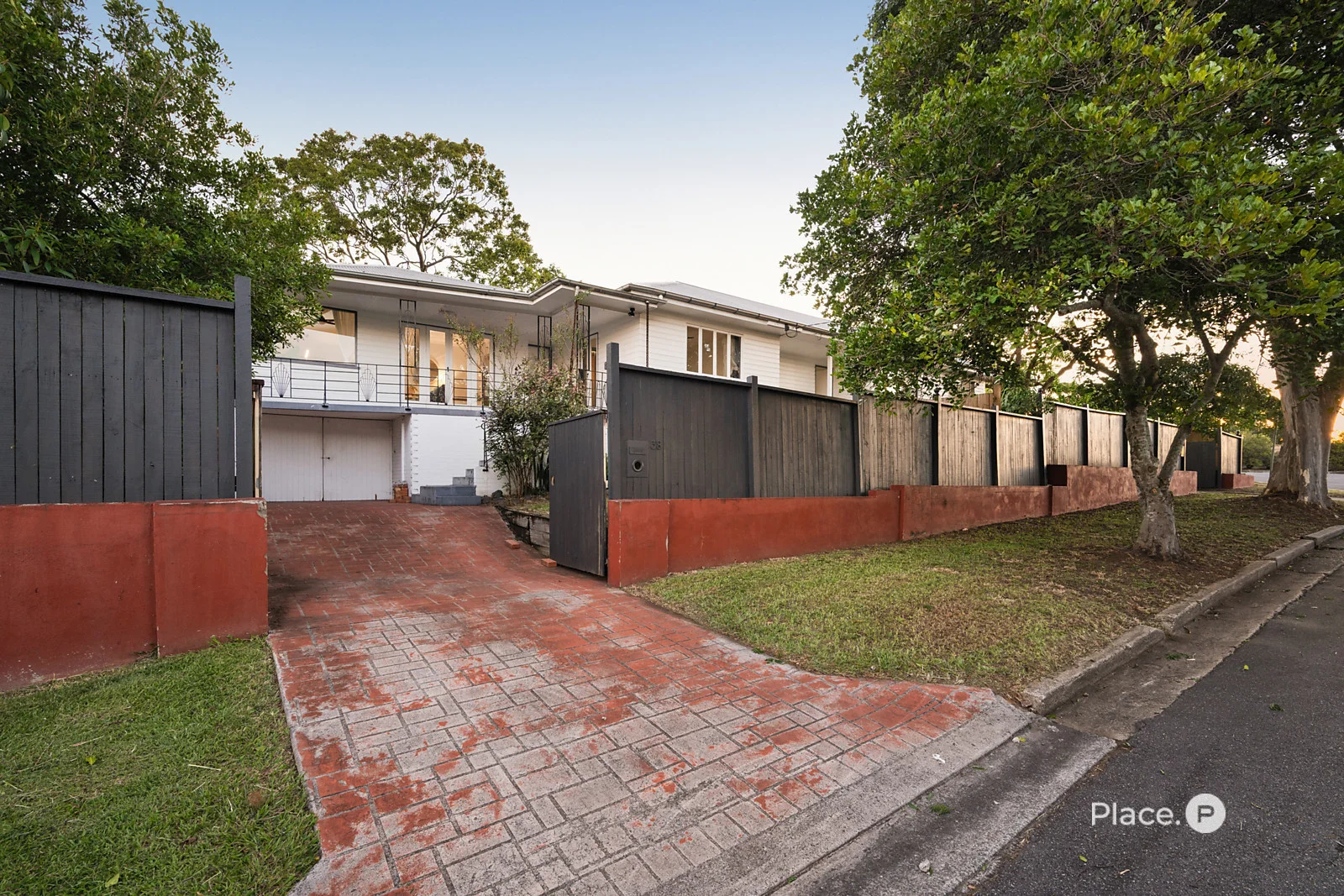 38 Mansted Street, Holland Park West QLD 4121