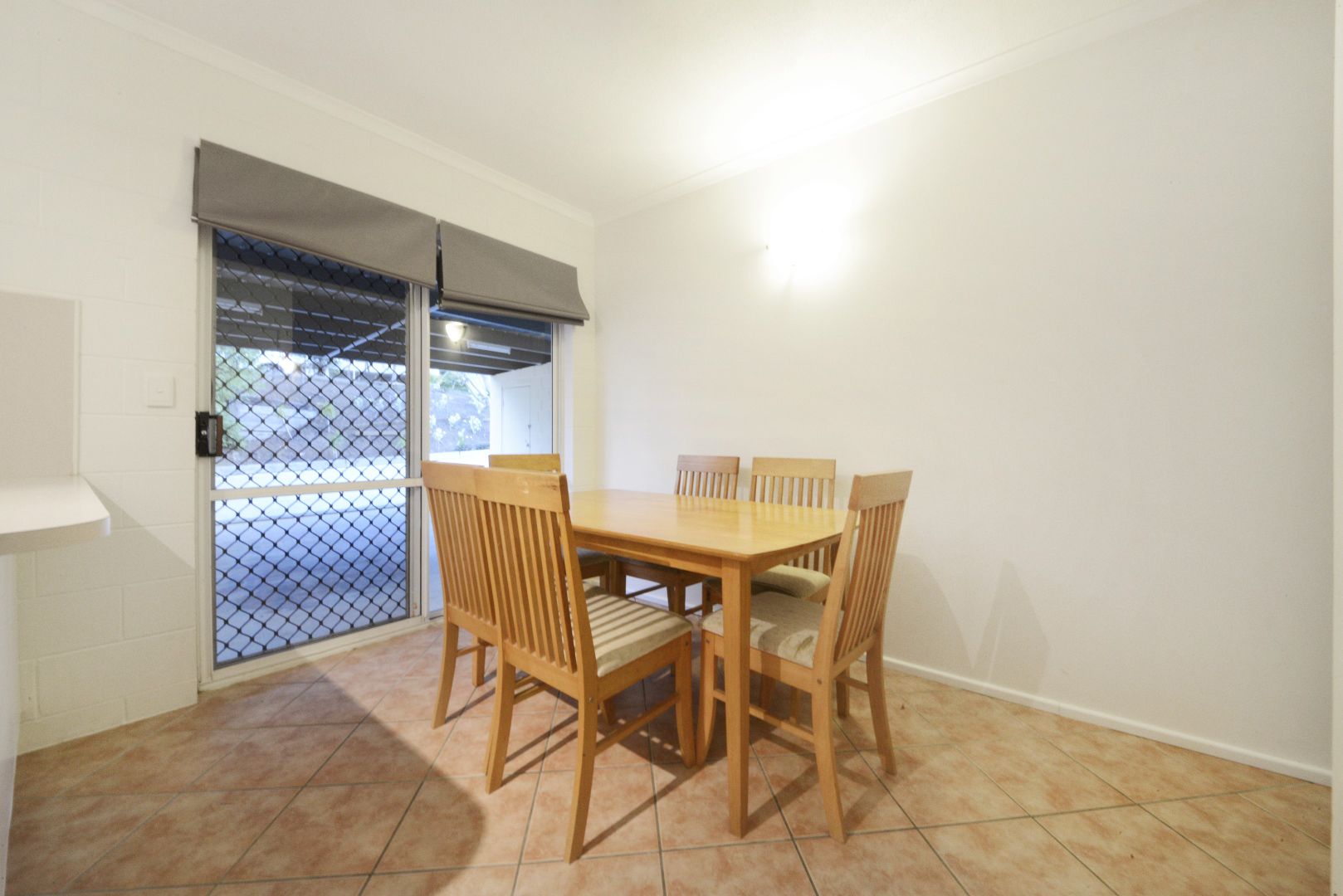 3/11 Island Drive, Cannonvale QLD 4802, Image 2