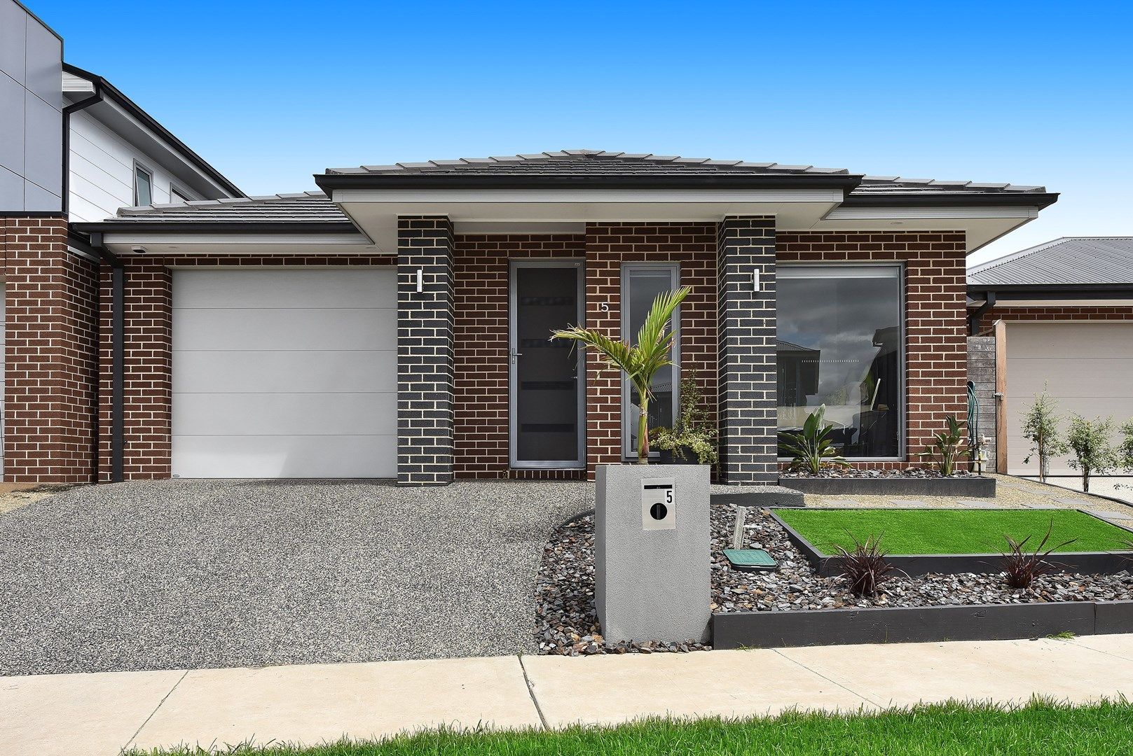 5 Waters Way, Hillside VIC 3037, Image 0