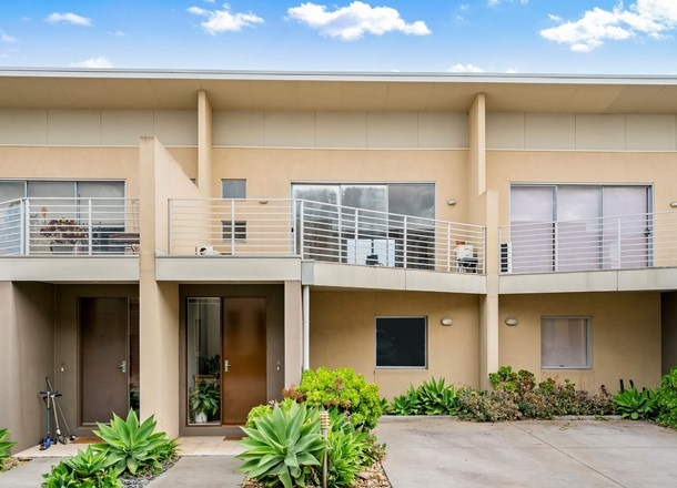 3/93 Mcnamara Avenue, Airport West VIC 3042