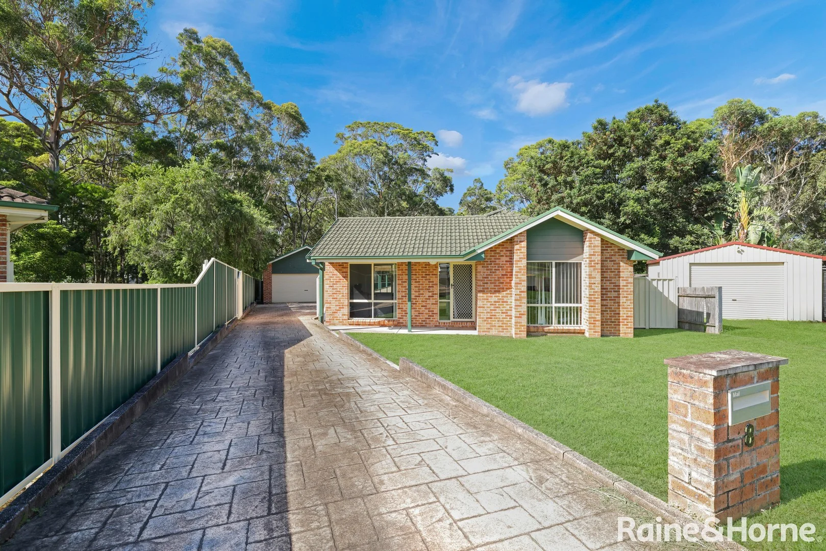 8 Stockley Close, West Nowra NSW 2541