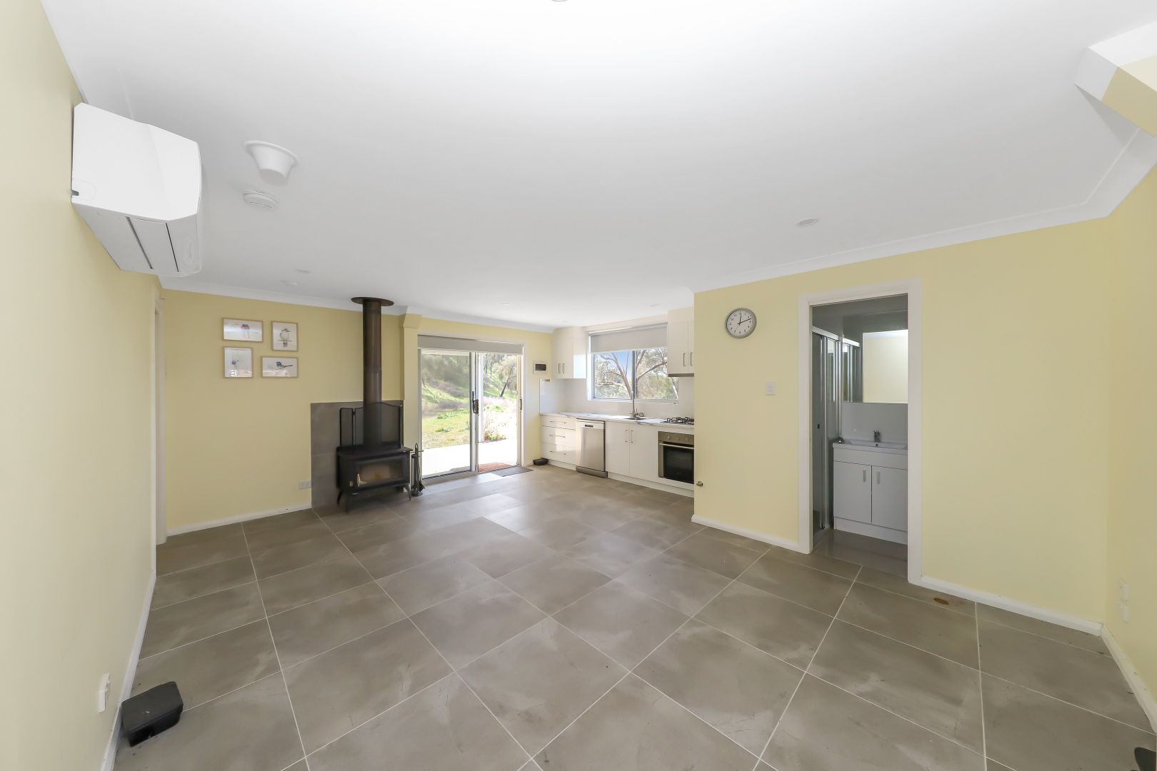 221 Quidong Road, Tumut NSW 2720, Image 2