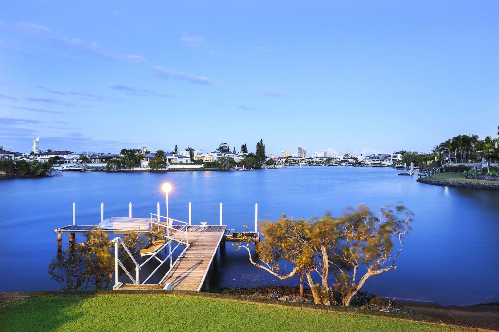 23 Conifer Crescent, Broadbeach Waters QLD 4218, Image 2