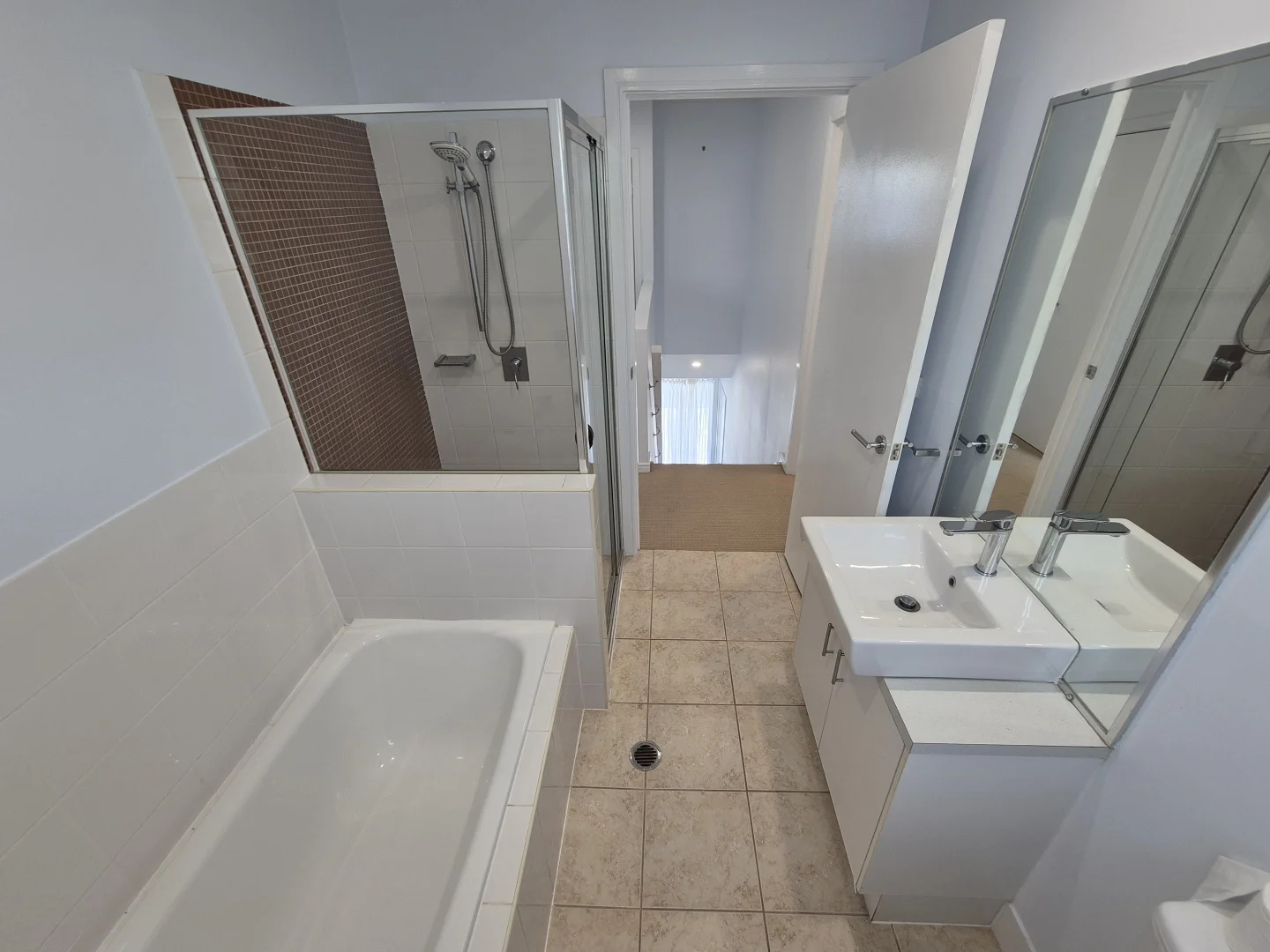 Additional image 7 of 5/13-17 Caroline Street, Woody Point QLD 4019