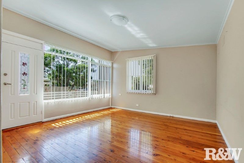 5 Kinkuna Street, Busby NSW 2168 House For Rent 480 Domain