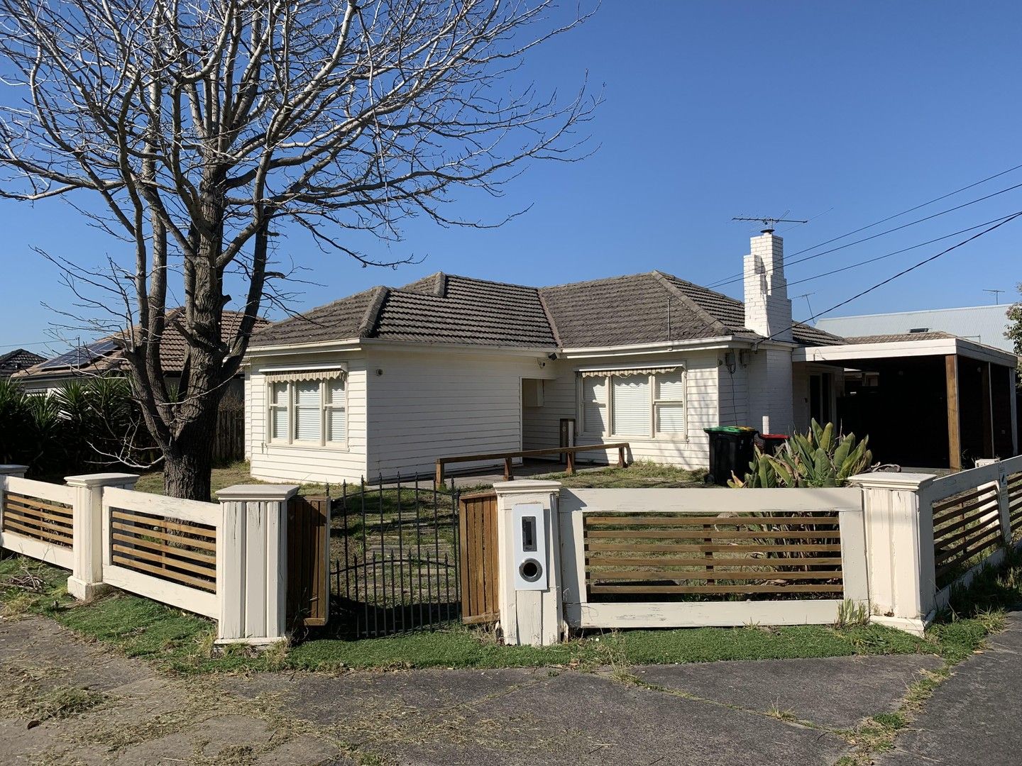 3 bedrooms House in 11 Lockington Crescent DANDENONG VIC, 3175