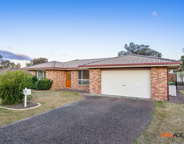 3 Madden Parade, Singleton Heights NSW 2330