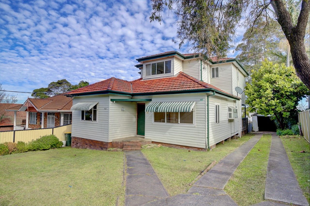 5 bedrooms House in 123 Remly Street ROSELANDS NSW, 2196