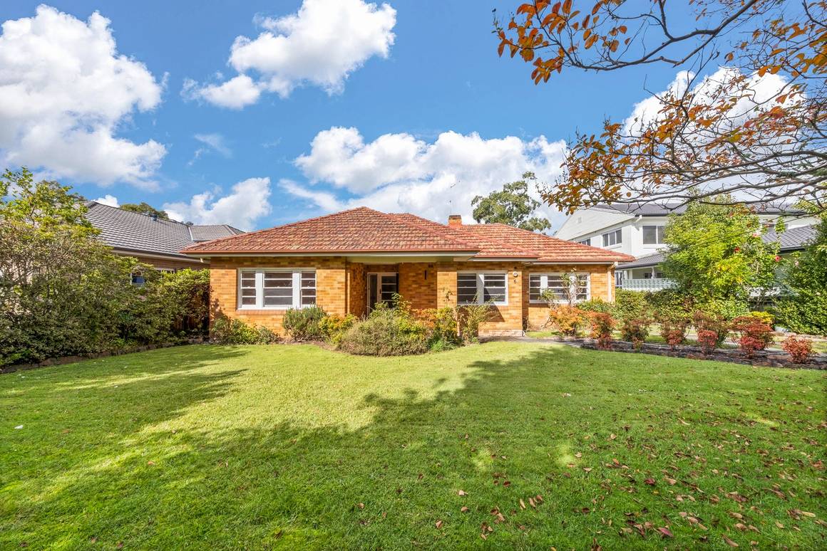 Picture of 5 Wellington Road, EAST LINDFIELD NSW 2070