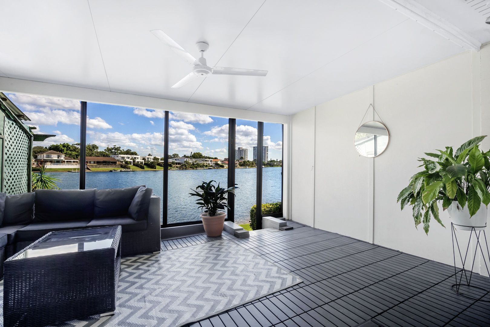 4/6 Aquila Court, Mermaid Waters QLD 4218, Image 2