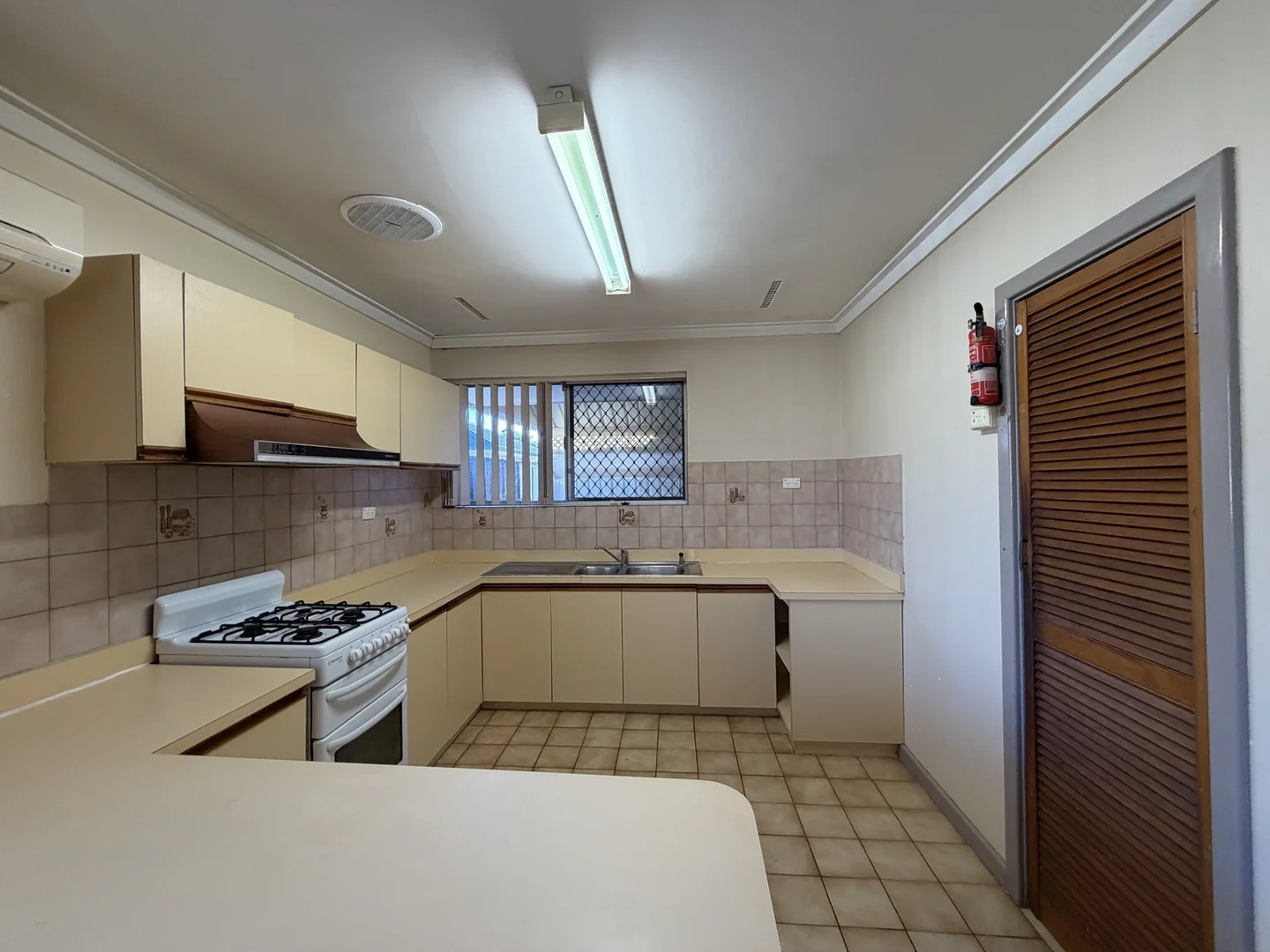 Additional image 6 of 37 Embleton Avenue, Embleton WA 6062